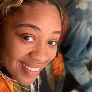 Meet your Posher, Keyairr